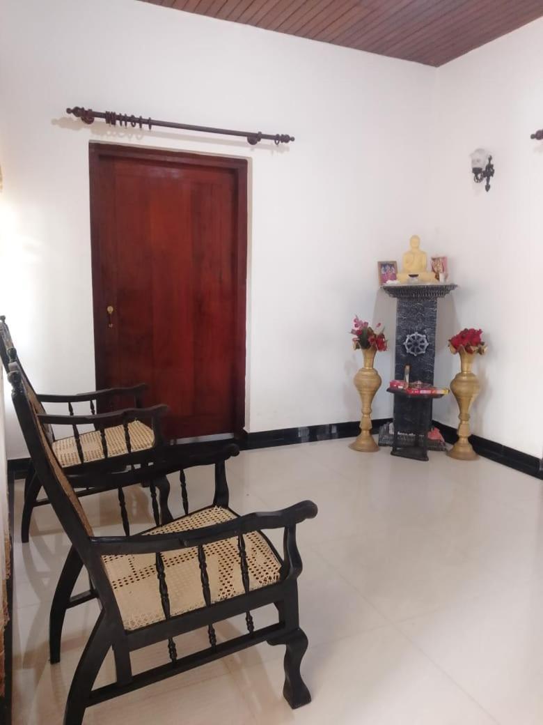 Homestay Hiriketiya Rose