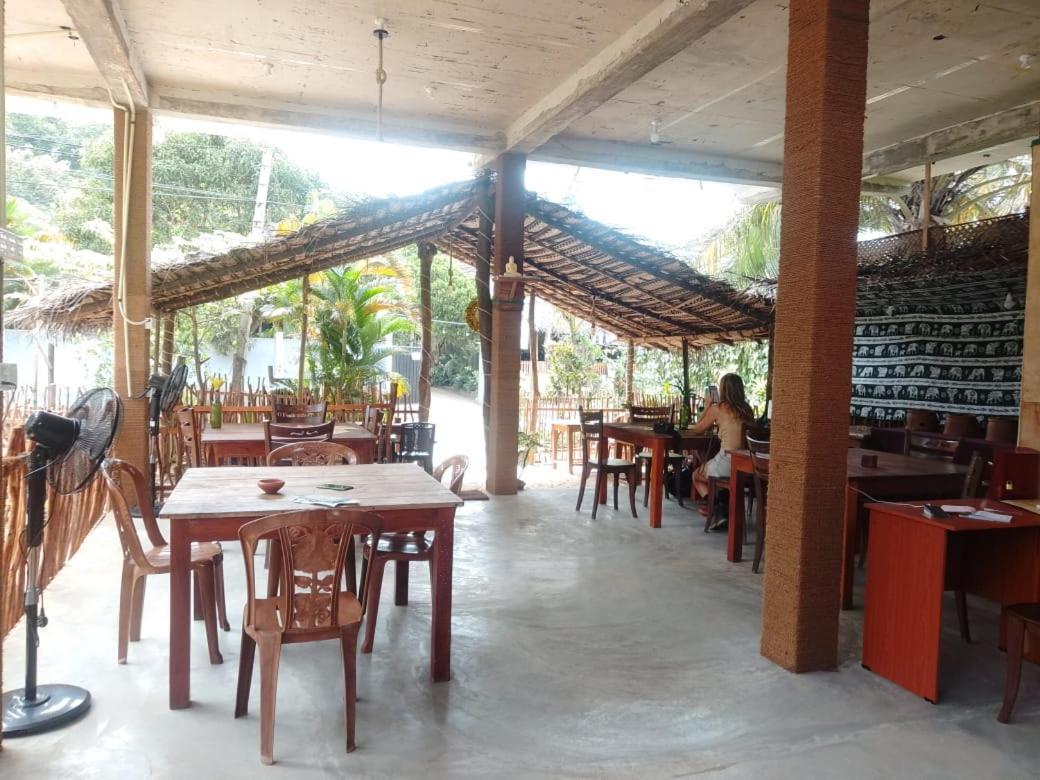 Hiriketiya Rose Homestay *